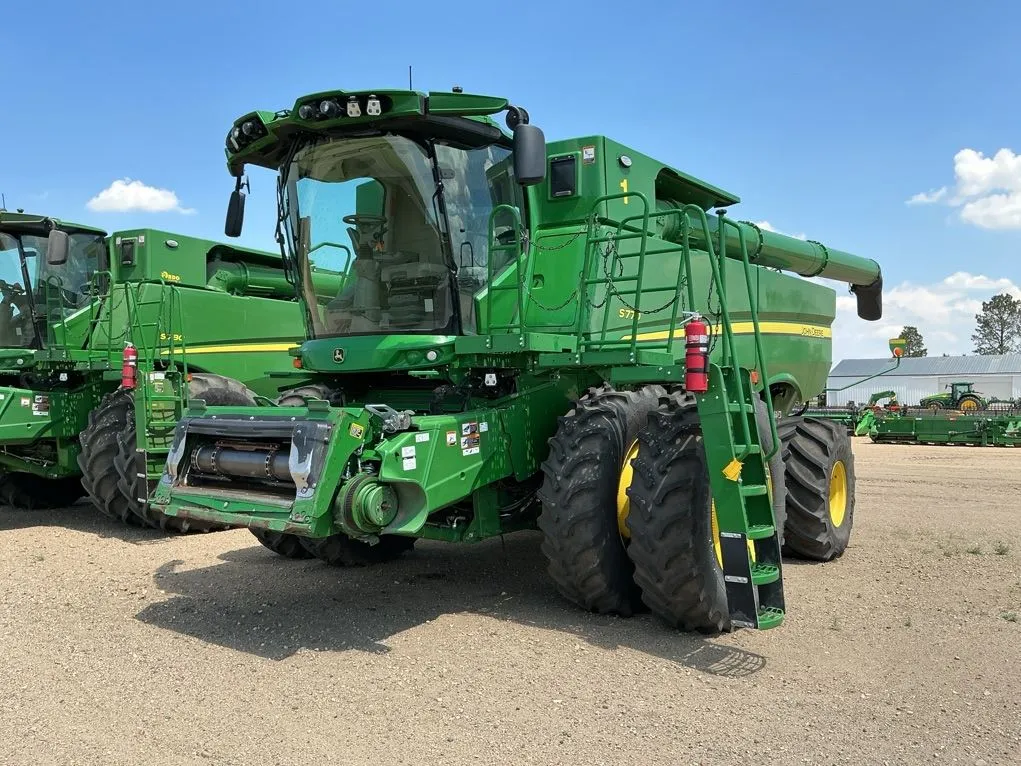 2023 John Deere S770