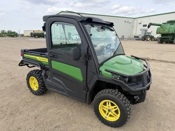 2023 John Deere XUV 835M