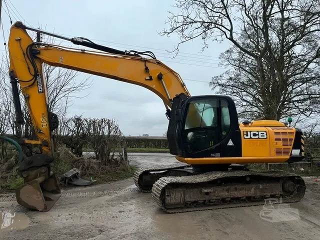 2014 JCB JS220 LC