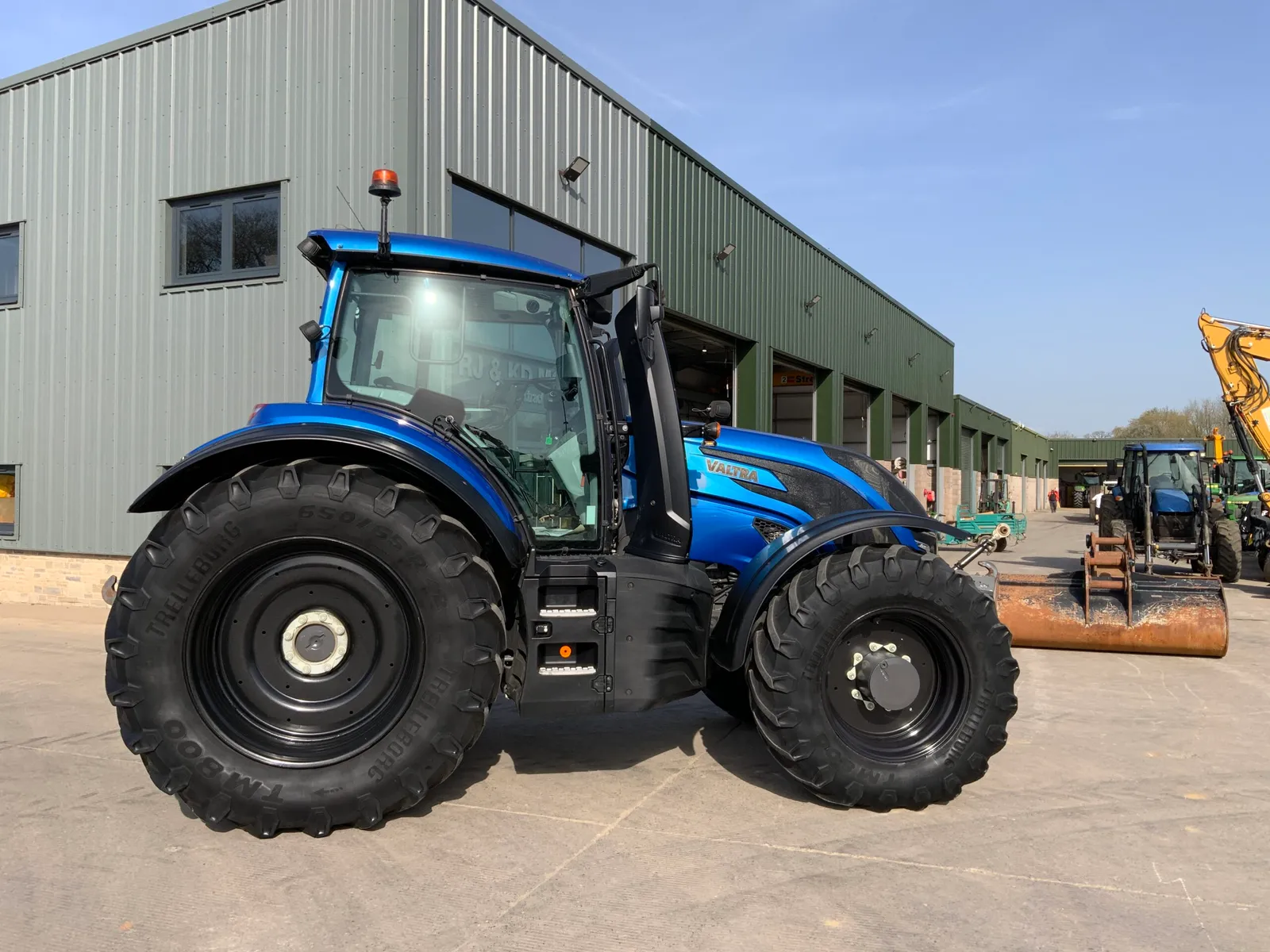 Valtra T175 Versu Tractor (ST26261)